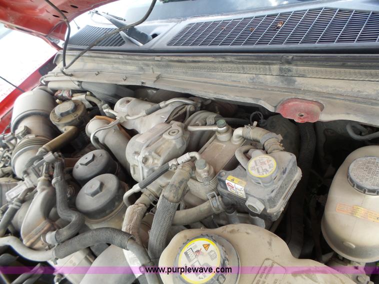 image for item L7224 2008 Ford F350 Super Duty Crew Cab flatbed pickup truck