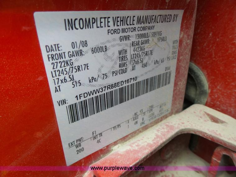 image for item L7224 2008 Ford F350 Super Duty Crew Cab flatbed pickup truck