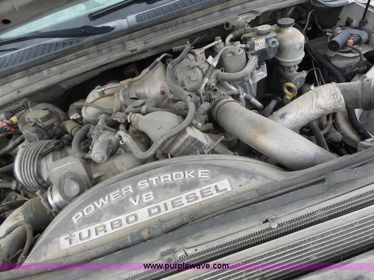 image for item L7225 2008 Ford F450 Super Duty Crew Cab flatbed truck