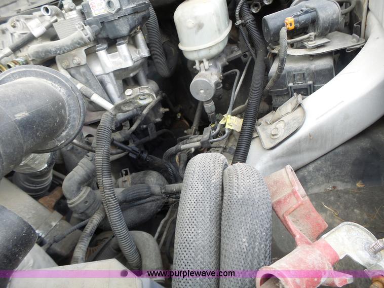 image for item L7225 2008 Ford F450 Super Duty Crew Cab flatbed truck