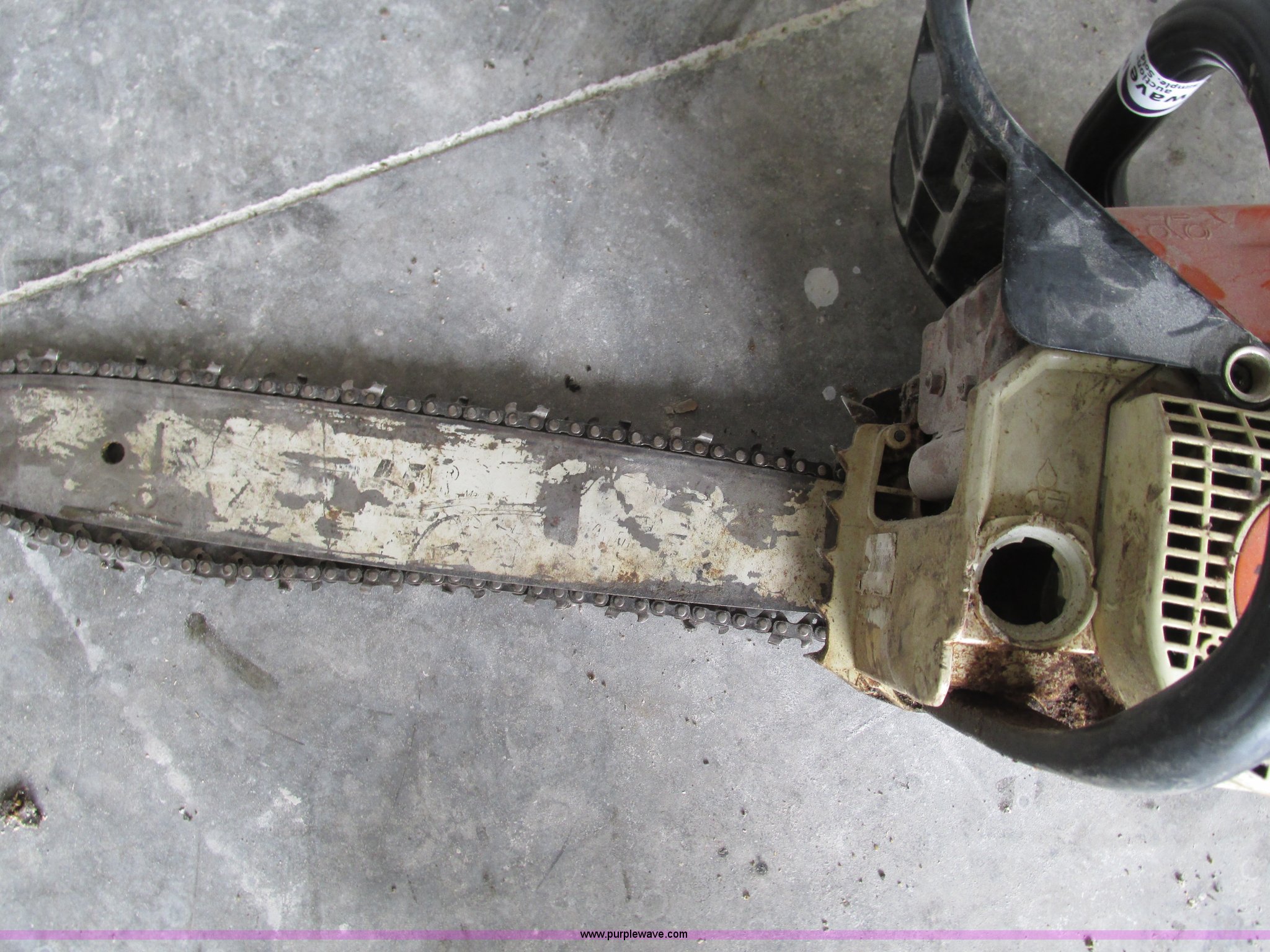 (2) Stihl chainsaws in Lebanon, MO Item BG9053 sold Purple Wave