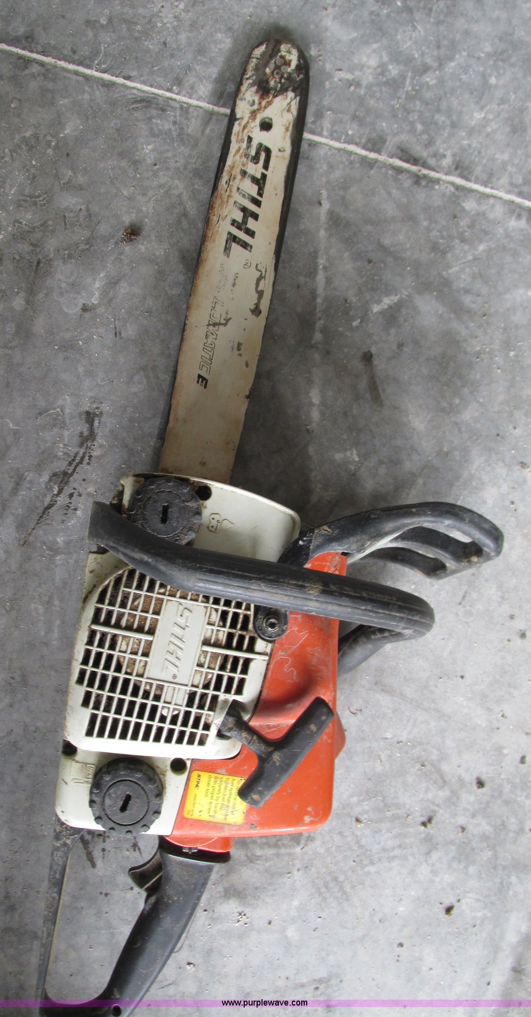 (2) Stihl chainsaws in Lebanon, MO Item BG9053 sold Purple Wave