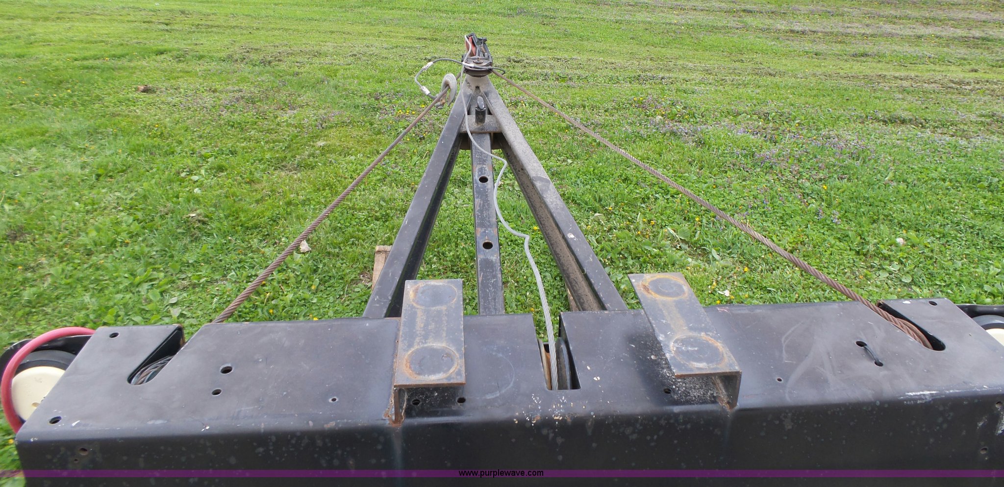 Zip's wrecker boom in Ames, IA Item L5716 sold Purple Wave