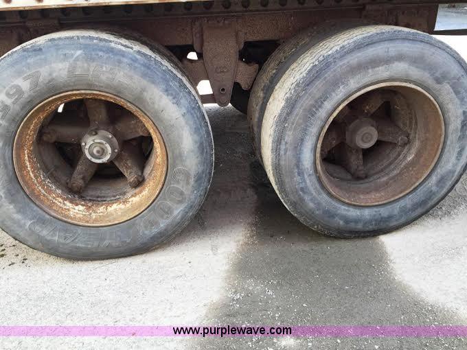 image for item F1316 1991 Strick dry van trailer