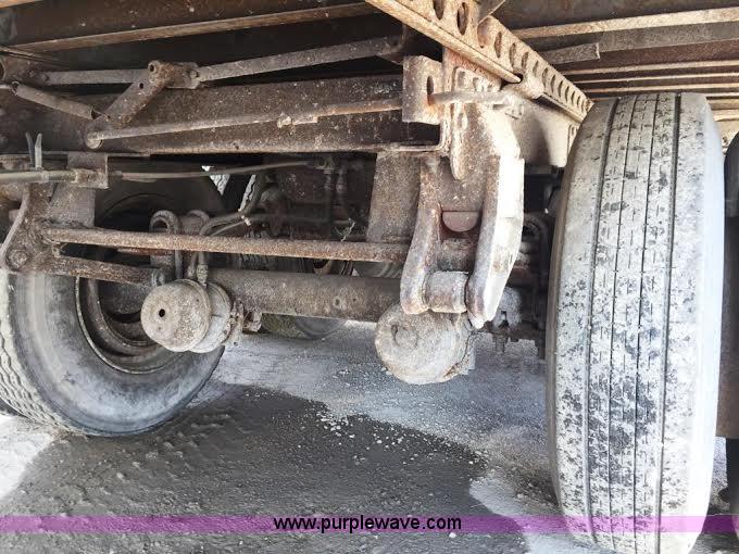 image for item F1316 1991 Strick dry van trailer