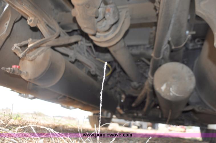 image for item G7328 2007 Freightliner Columbia semi truck