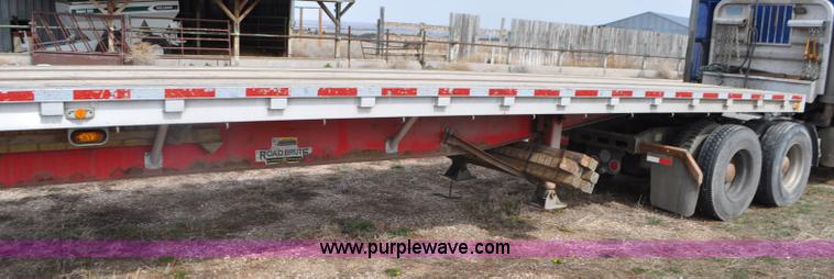 image for item G7329 2007 Wilson CF900 flatbed trailer