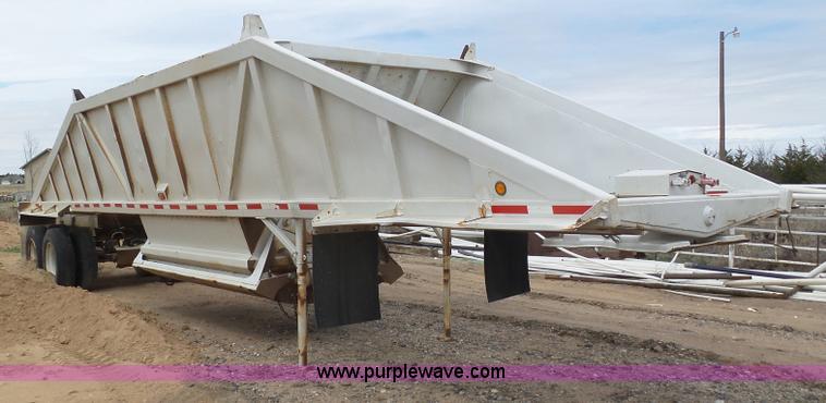 image for item J6125 1994 Ranch bottom dump trailer