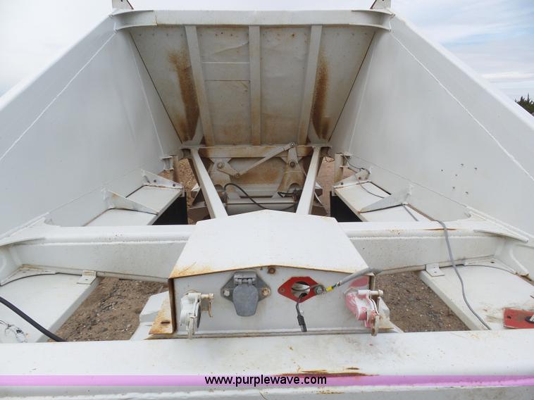 image for item J6125 1994 Ranch bottom dump trailer