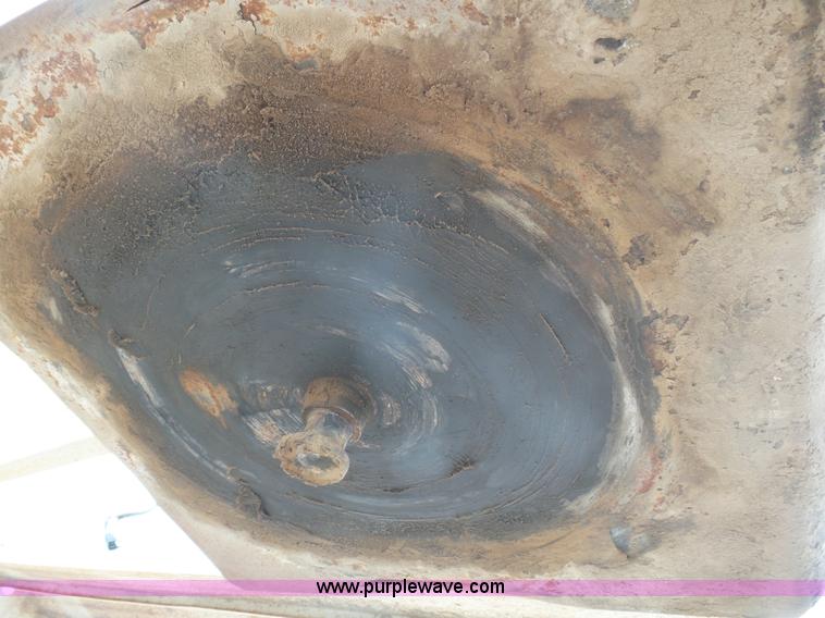 image for item J6125 1994 Ranch bottom dump trailer