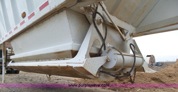 image for item J6125 1994 Ranch bottom dump trailer