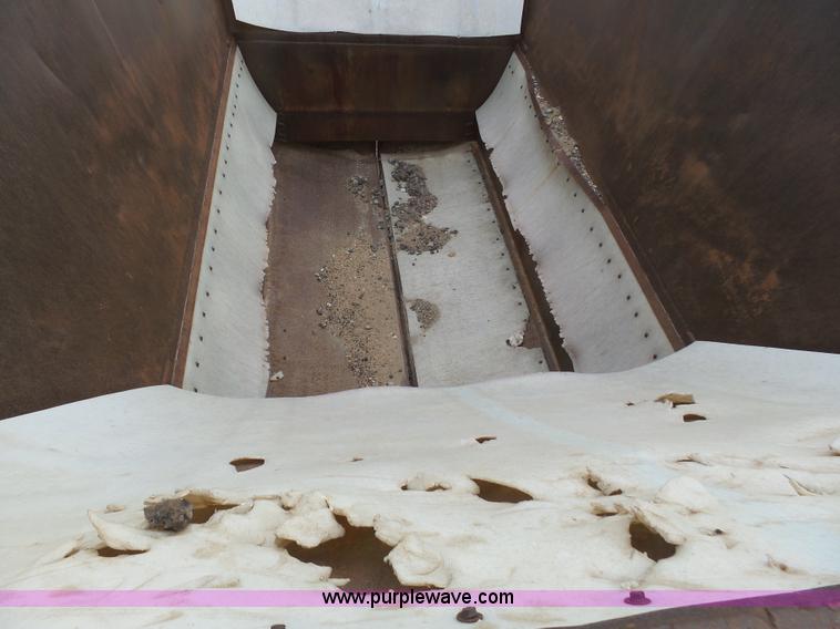 image for item J6125 1994 Ranch bottom dump trailer