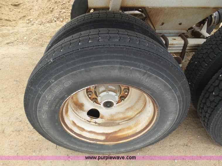 image for item J6125 1994 Ranch bottom dump trailer