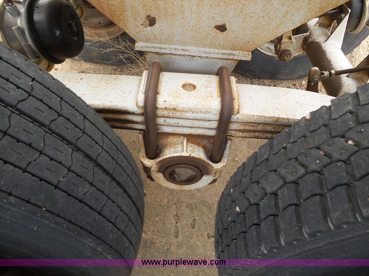 image for item J6125 1994 Ranch bottom dump trailer