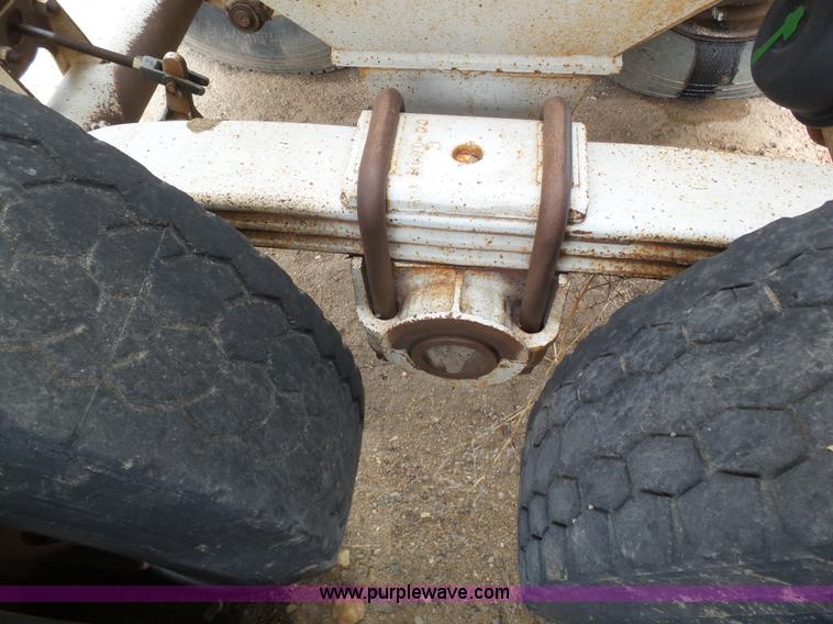 image for item J6125 1994 Ranch bottom dump trailer