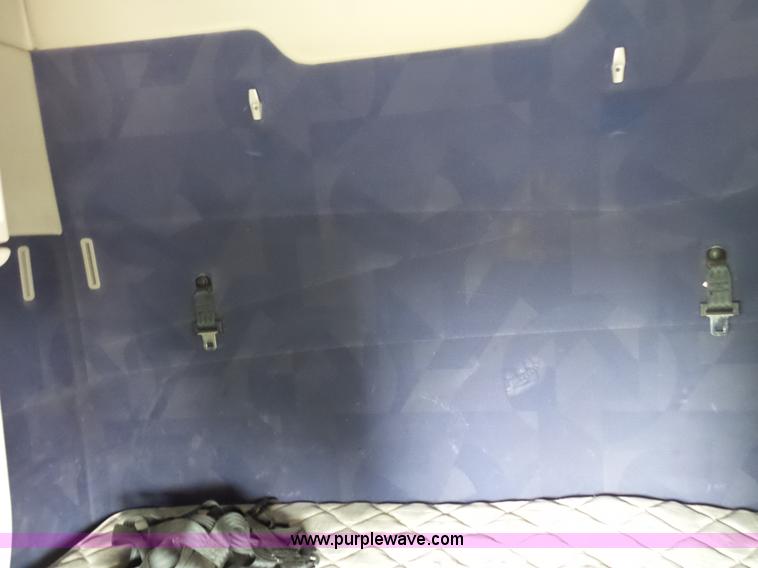 image for item J7515 2010 Volvo VNL semi truck