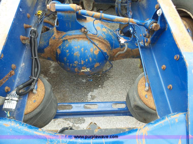 image for item J7515 2010 Volvo VNL semi truck