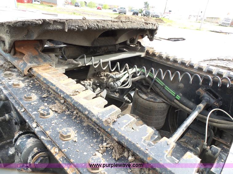 image for item J7516 2011 Freightliner Columbia semi truck