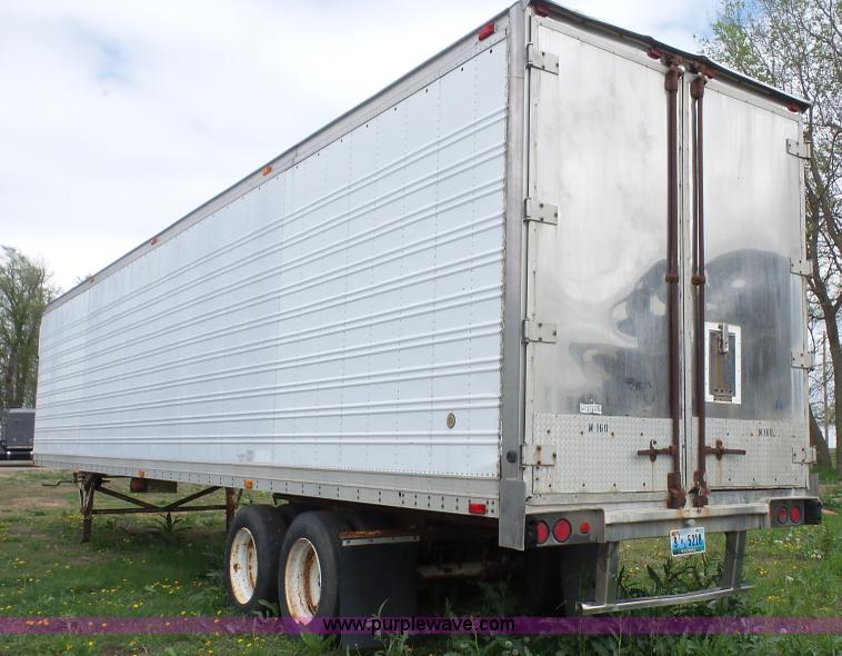 image for item K4567 1987 American A455 dry van trailer