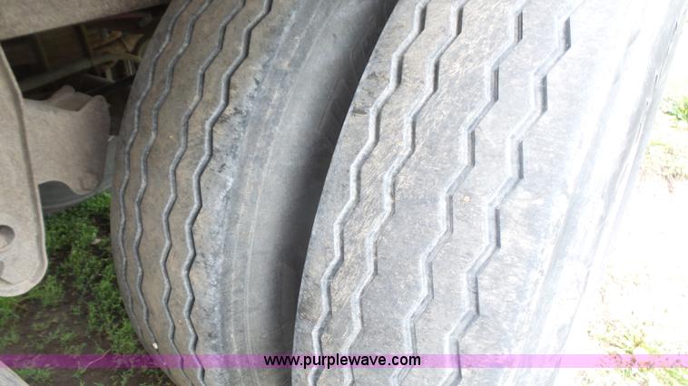 image for item K5198 1999 Timpte Super Hopper double hopper grain trailer