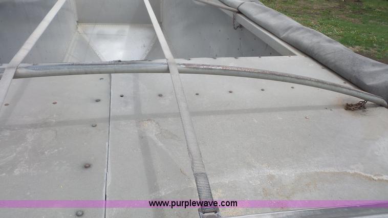 image for item K5198 1999 Timpte Super Hopper double hopper grain trailer