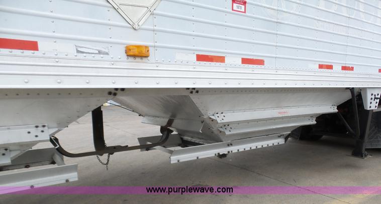 image for item K7961 2002 Timpte double hopper grain trailer