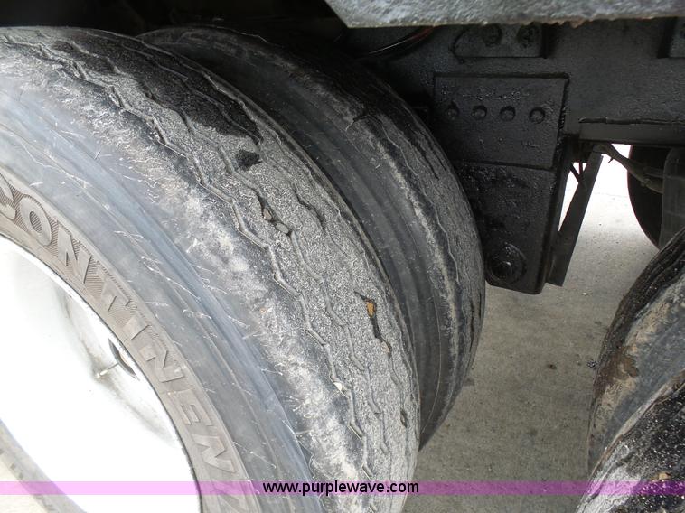 image for item K7961 2002 Timpte double hopper grain trailer