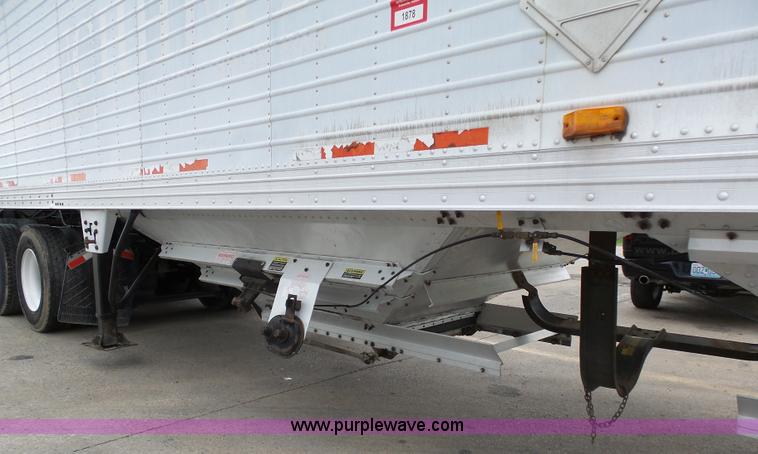 image for item K7961 2002 Timpte double hopper grain trailer