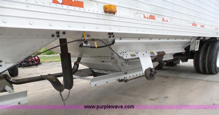 image for item K7961 2002 Timpte double hopper grain trailer