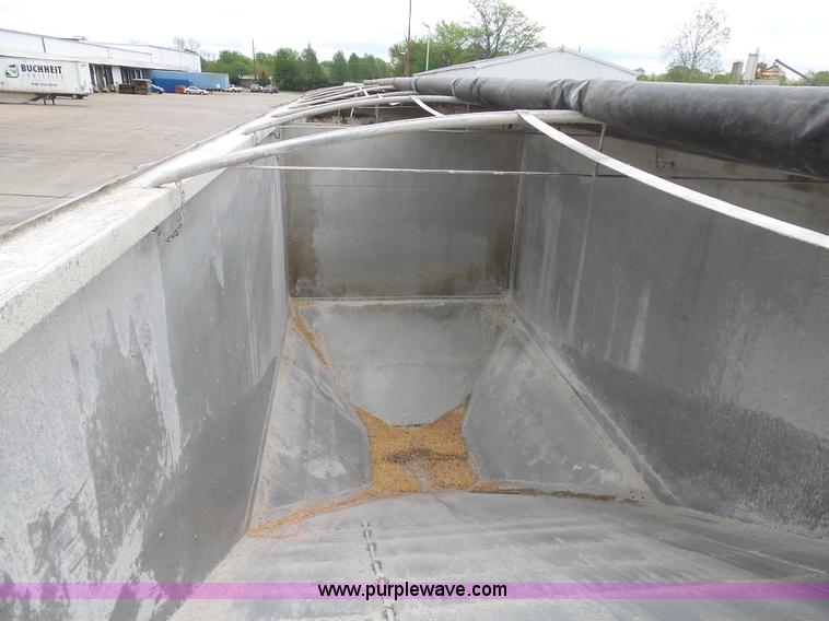 image for item K7961 2002 Timpte double hopper grain trailer