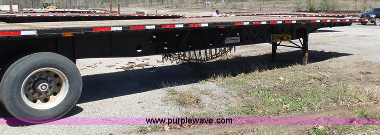 image for item K7987 2011 Transcraft TL-2000 flatbed trailer