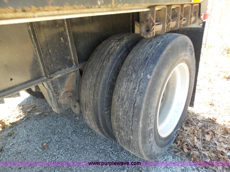 image for item K7987 2011 Transcraft TL-2000 flatbed trailer