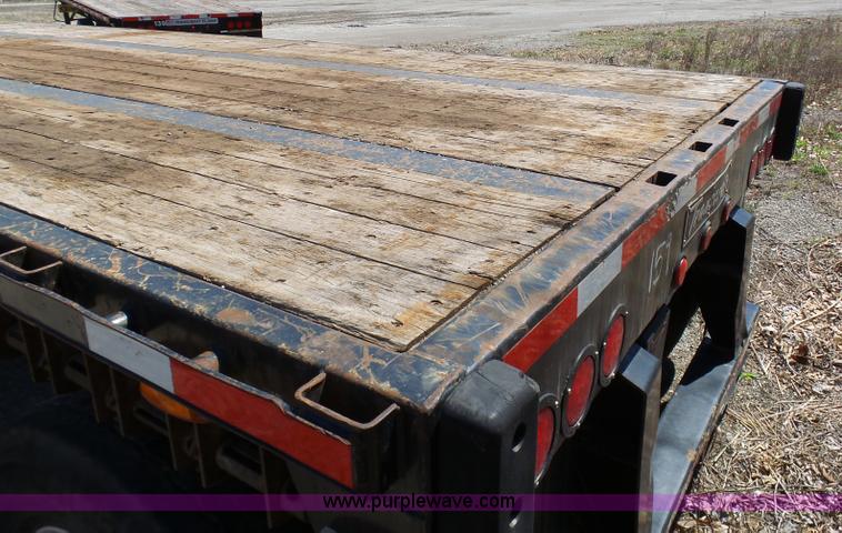 image for item K7987 2011 Transcraft TL-2000 flatbed trailer