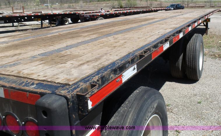 image for item K7987 2011 Transcraft TL-2000 flatbed trailer
