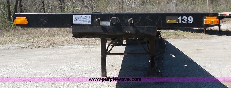 image for item K7988 2007 Transcraft TL-2000 flatbed trailer