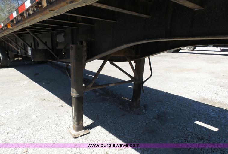 image for item K7988 2007 Transcraft TL-2000 flatbed trailer