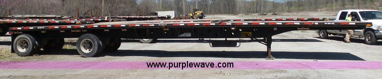 image for item K7989 2005 Transcraft TL-2000 flatbed trailer