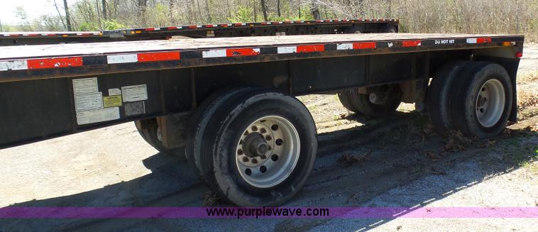 image for item K7989 2005 Transcraft TL-2000 flatbed trailer