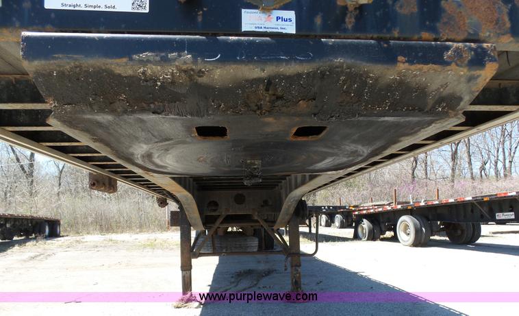 image for item K7989 2005 Transcraft TL-2000 flatbed trailer