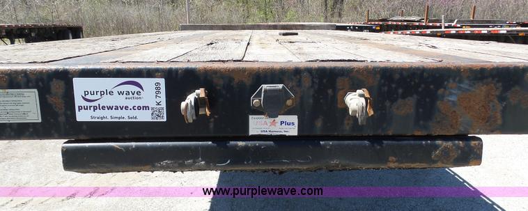 image for item K7989 2005 Transcraft TL-2000 flatbed trailer