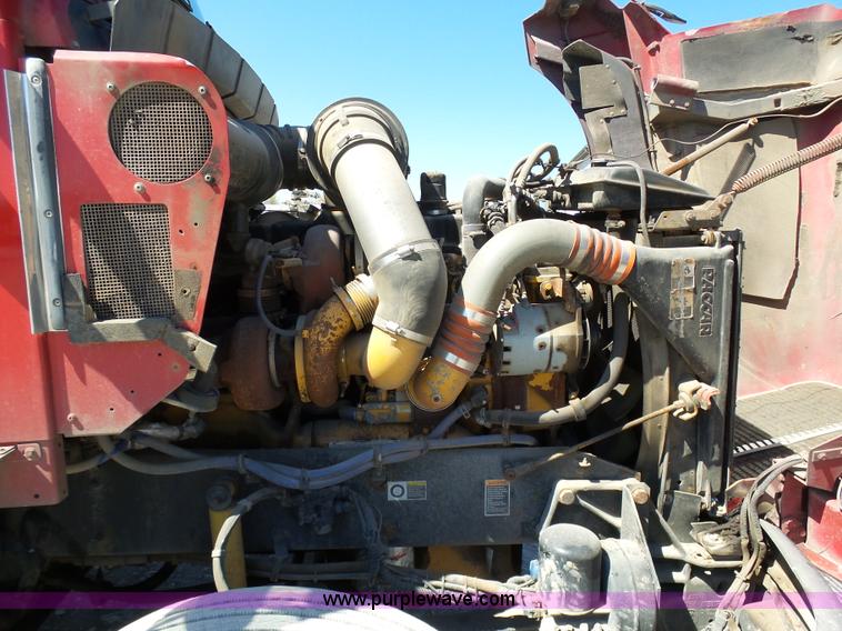 image for item K7991 2005 Kenworth T600 semi truck