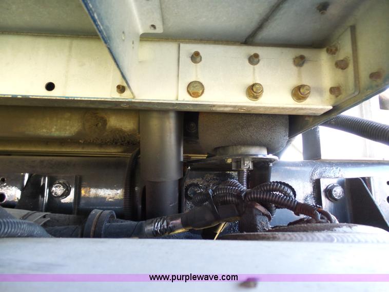 image for item K7993 2007 Kenworth semi truck