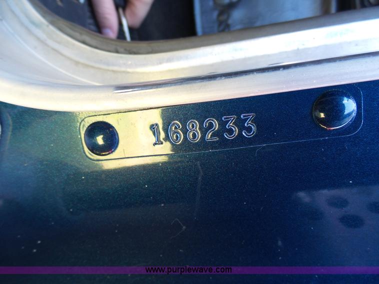 image for item K7993 2007 Kenworth semi truck