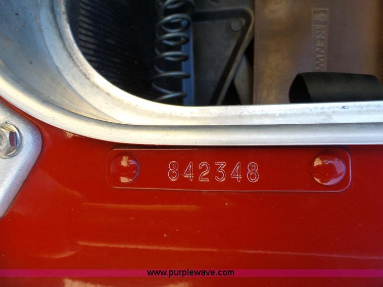 image for item K7995 2000 Kenworth T600 semi truck