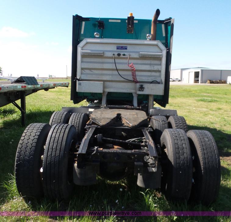 image for item L5801 2010 International ProStar semi truck