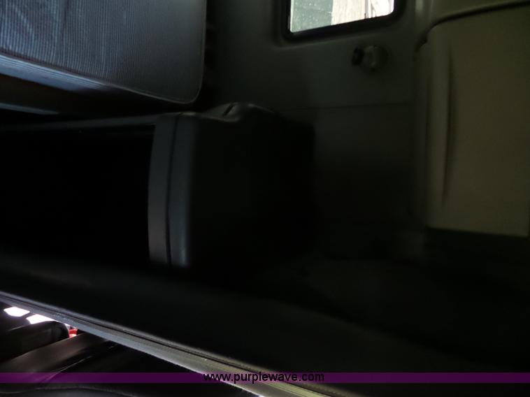 image for item L5801 2010 International ProStar semi truck