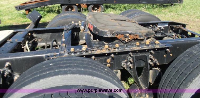 image for item L5801 2010 International ProStar semi truck