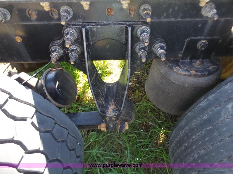 image for item L5801 2010 International ProStar semi truck