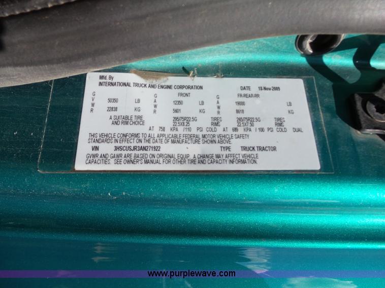 image for item L5801 2010 International ProStar semi truck