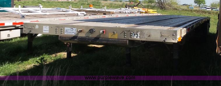 image for item L5802 2000 Transcraft Eagle flatbed trailer